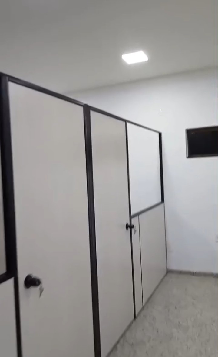 Divisória instalada entre ambientes